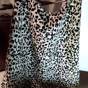 Leporde print tank top. Never wore